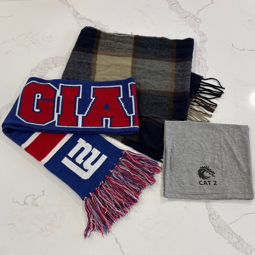 NFL Team Men's NY Giants Winter Scarf & More!